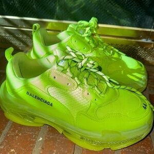 Balenciaga Triple S Clear Sole Soft Neon Green Sz 11